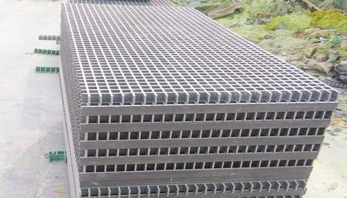 玻璃钢格栅板每平方米的重量及其金属结构特性解析